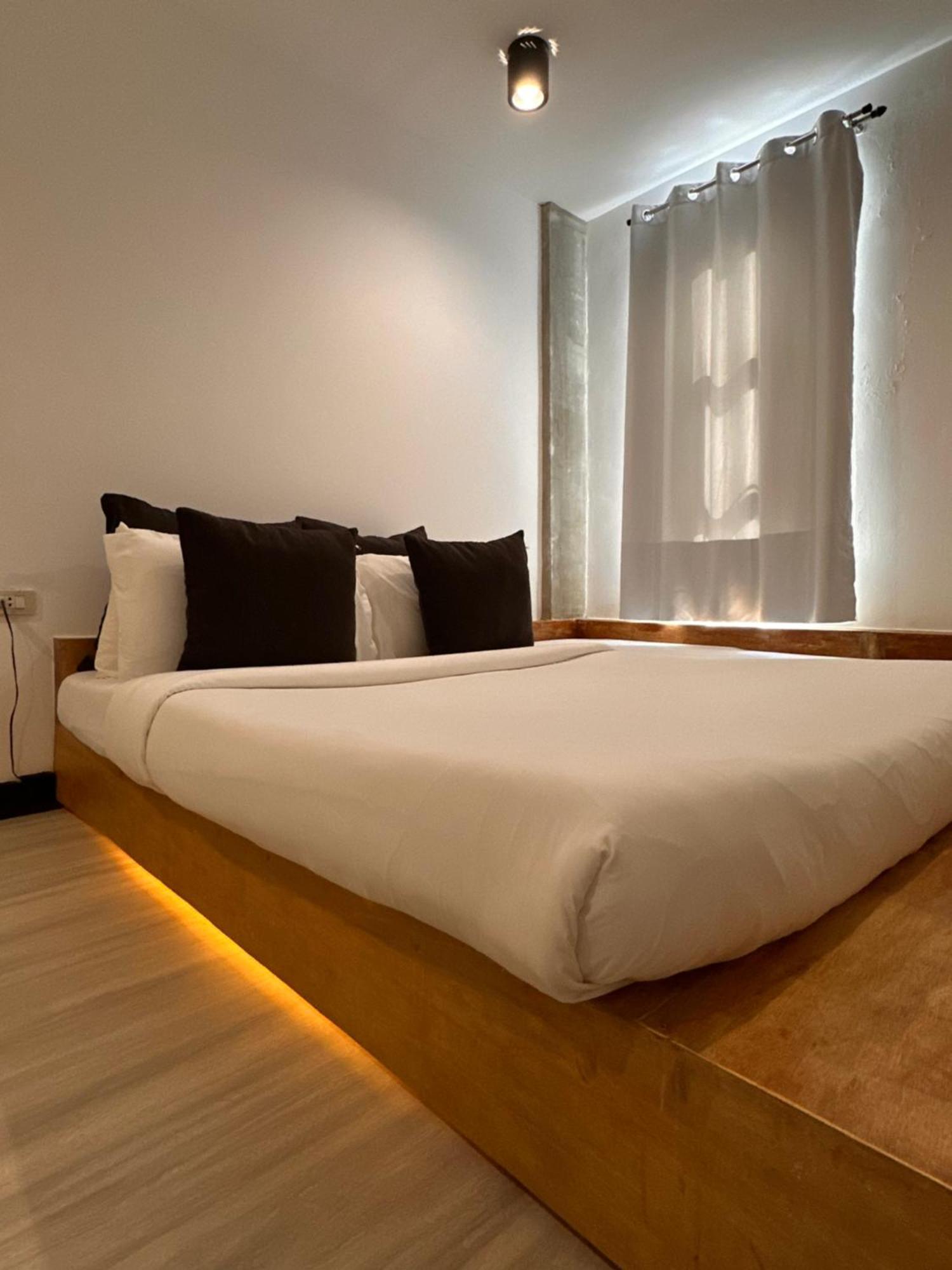 Urban Boutique Hotel Balabag  Exteriör bild