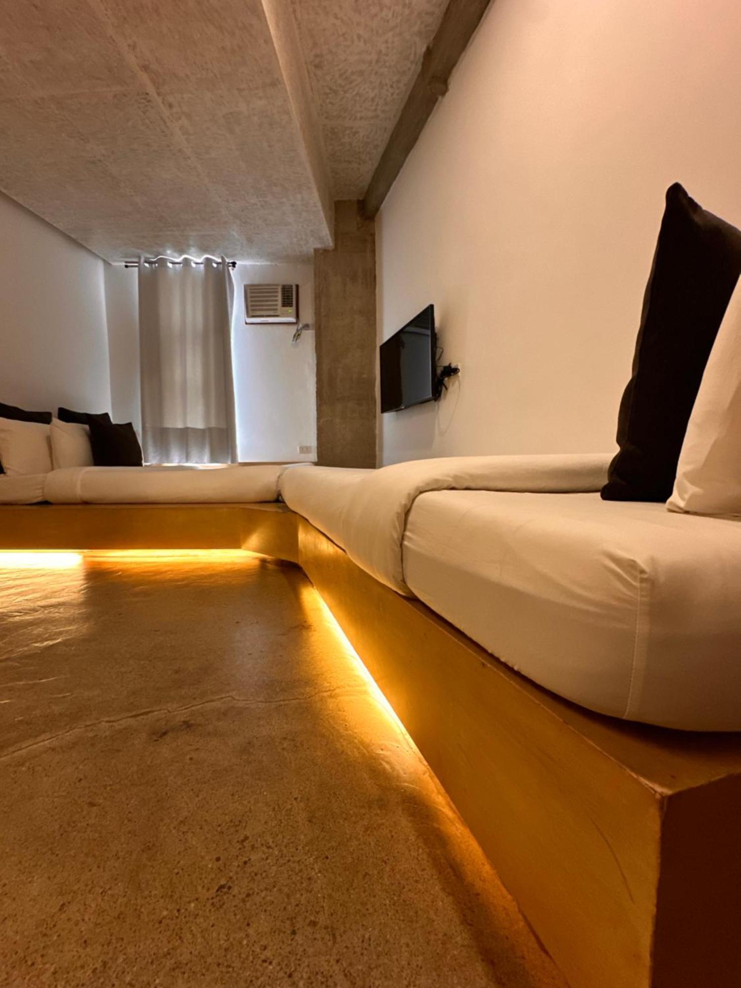 Urban Boutique Hotel Balabag  Exteriör bild