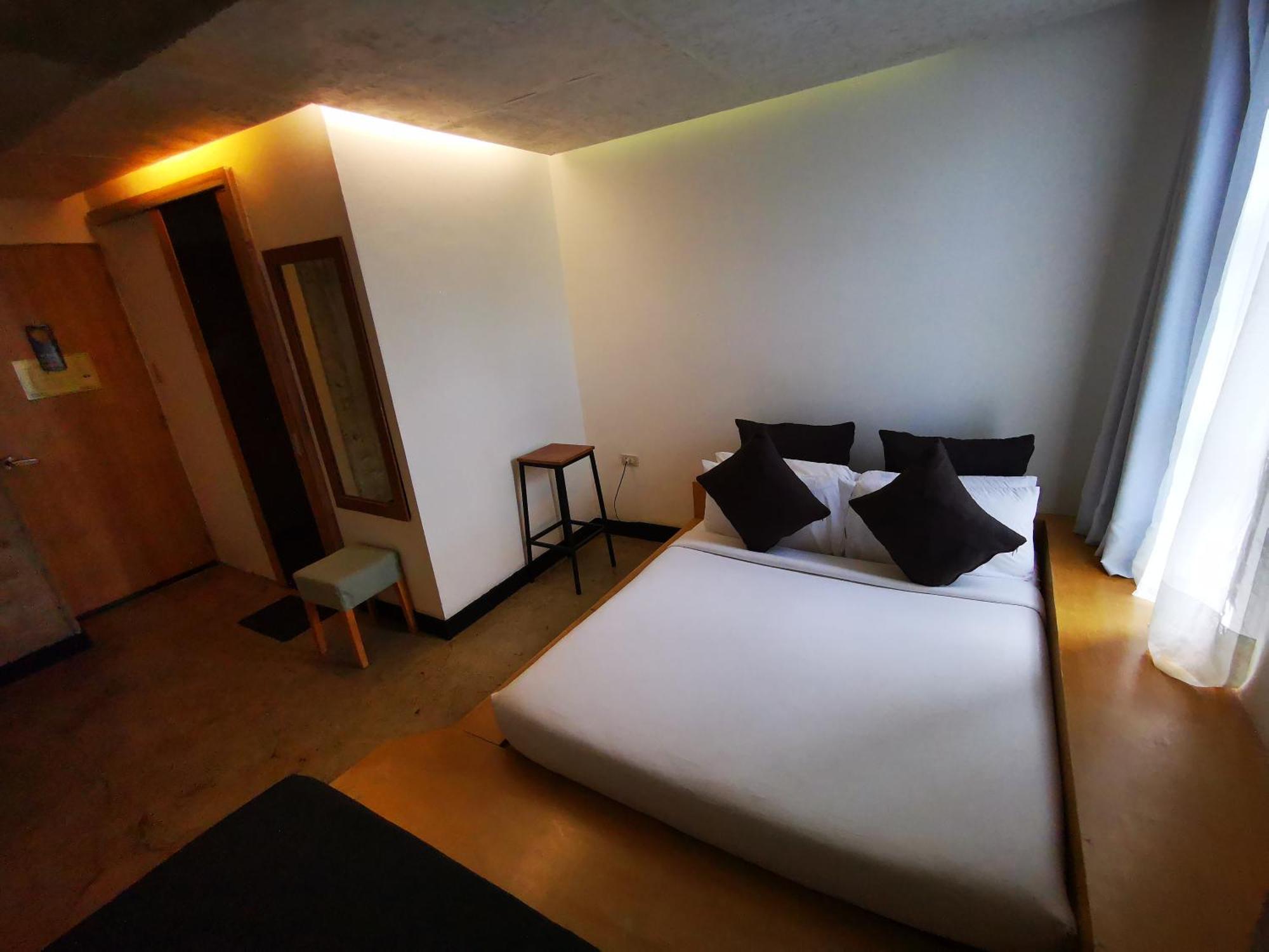 Urban Boutique Hotel Balabag  Exteriör bild