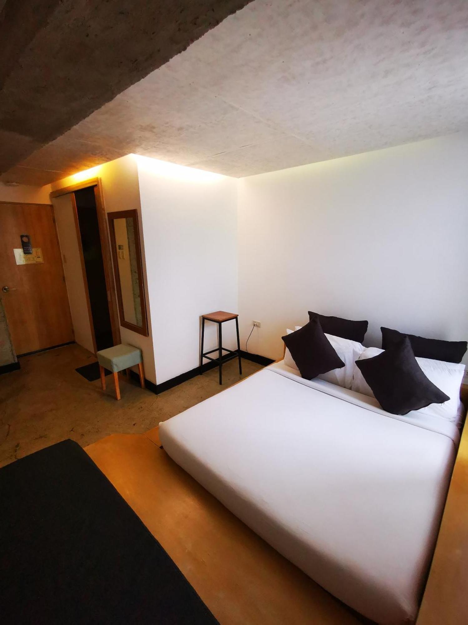 Urban Boutique Hotel Balabag  Exteriör bild